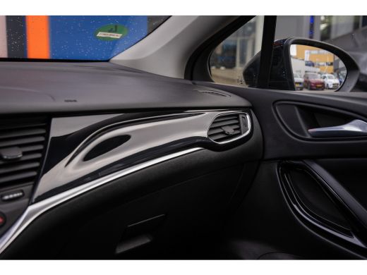 Opel Astra 1.2 Design & Tech | Apple Carplay/Android Auto | Cruise+ climate controle | Navigatie | PDC | App... ActivLease financial lease