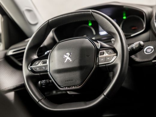 Peugeot 2008 1.2 PureTech Allure Sport 131Pk Automaat (APPLE CARPLAY, GROOT NAVI, 360 CAMERA, LEDER, KEYLESS, ... ActivLease financial lease