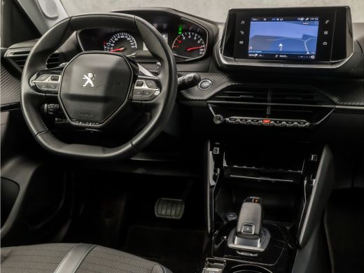 Peugeot 2008 1.2 PureTech Allure Sport 131Pk Automaat (APPLE CARPLAY, GROOT NAVI, 360 CAMERA, LEDER, KEYLESS, ... ActivLease financial lease