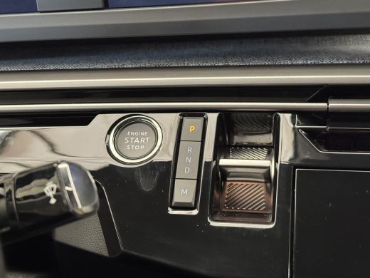 Peugeot 3008 1.2 Hybrid 136 Allure Camera | LED | Carplay | 19" Lichmetaal | Digitaal Dashboard | Parkeersenso... ActivLease financial lease