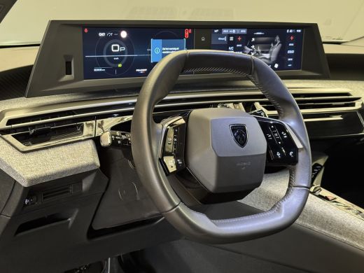 Peugeot 3008 1.2 Hybrid 136 Allure Camera | LED | Carplay | 19" Lichmetaal | Digitaal Dashboard | Parkeersenso... ActivLease financial lease