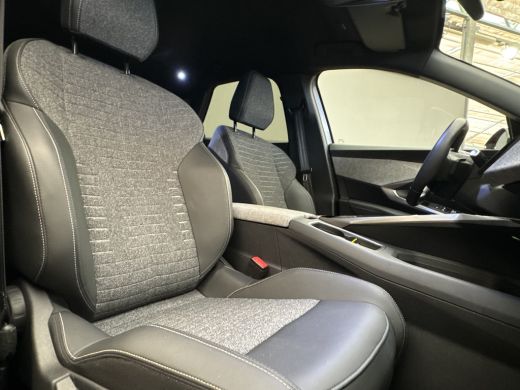 Peugeot 3008 1.2 Hybrid 136 Allure Camera | LED | Carplay | 19" Lichmetaal | Digitaal Dashboard | Parkeersenso... ActivLease financial lease