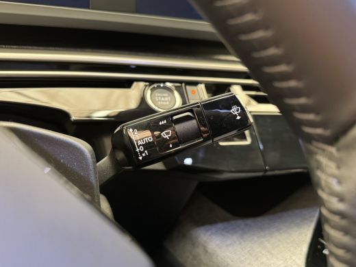 Peugeot 3008 1.2 Hybrid 136 Allure Camera | LED | Carplay | 19" Lichmetaal | Digitaal Dashboard | Parkeersenso... ActivLease financial lease