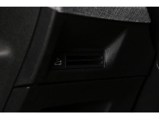 Peugeot 3008 1.2 Hybrid 145 GT | Navi | Camera | Verw. Stoelen en stuur | AD. Cruise | Keyless Entry | Matrix ... ActivLease financial lease