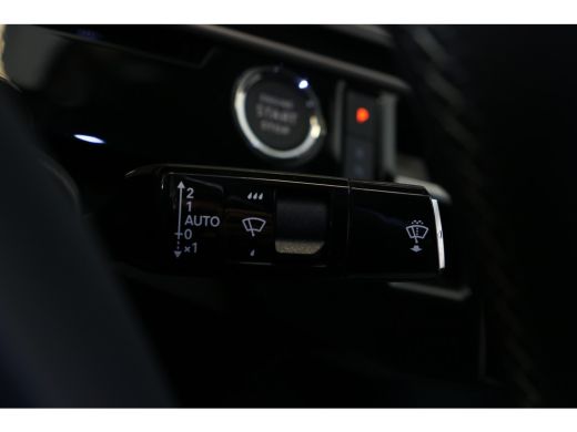 Peugeot 3008 1.2 Hybrid 145 GT | Navi | Camera | Verw. Stoelen en stuur | AD. Cruise | Keyless Entry | Matrix ... ActivLease financial lease