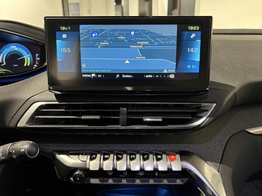 Peugeot 3008 1.6 PHEV HYbrid 225PK Allure|Camera|Carplay|Navi|PDC|ACC|Side assist|Lane Assist| ActivLease financial lease