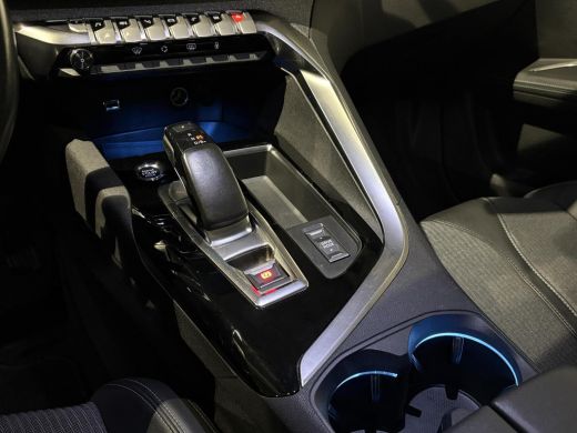 Peugeot 3008 1.6 PHEV HYbrid 225PK Allure|Camera|Carplay|Navi|PDC|ACC|Side assist|Lane Assist| ActivLease financial lease