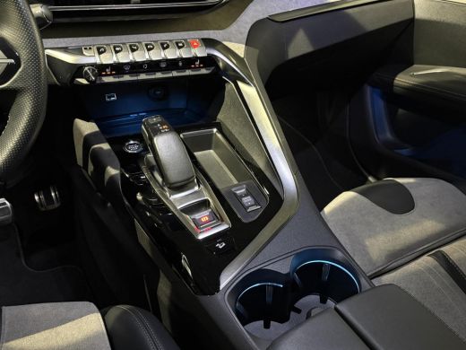 Peugeot 3008 1.6 HYbrid4 300PK GT|Black Pack|Panodak|4x4|360|Carplay|Navi|FOCAL|PDC|ACC|Side assist|Lane Assist| ActivLease financial lease