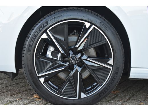 Peugeot e-308 Style EV 54 kWh 156pk 3 Fase | Adaptive Cruise | Navigatie by App | Climate Control | Parkeersens... ActivLease financial lease