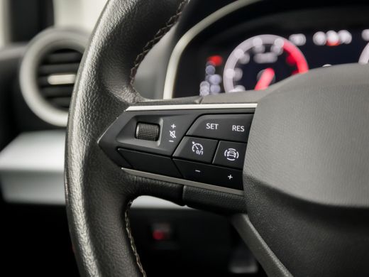 Seat Arona 1.0 TSI Sport (VIRTUAL COCKPIT, APPLE CARPLAY, GROOT NAVI, CLIMATE, STOELVERWARMING, SPORTSTOELEN... ActivLease financial lease