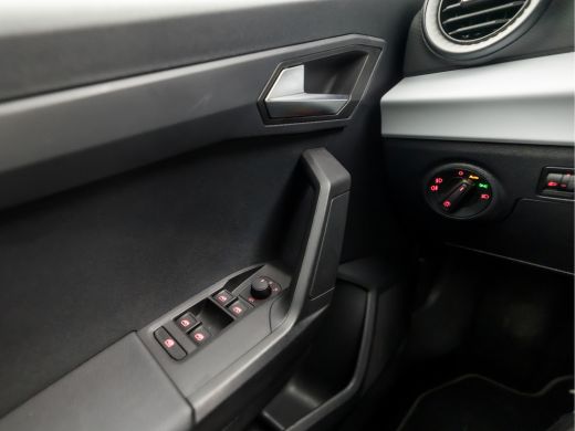 Seat Arona 1.0 TSI Sport (VIRTUAL COCKPIT, APPLE CARPLAY, GROOT NAVI, CLIMATE, STOELVERWARMING, SPORTSTOELEN... ActivLease financial lease