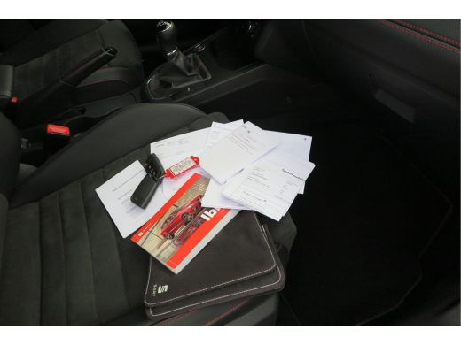 Seat Ibiza 1.0 TSI 95PK FR Limited Edition, Virtual Cockpit , Beats audio , Led verlichting, Camera, Stoelve... ActivLease financial lease