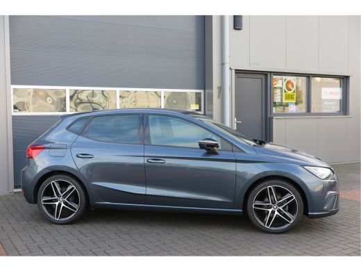 Seat Ibiza 1.0 TSI 95PK FR Limited Edition, Virtual Cockpit , Beats audio , Led verlichting, Camera, Stoelve... ActivLease financial lease