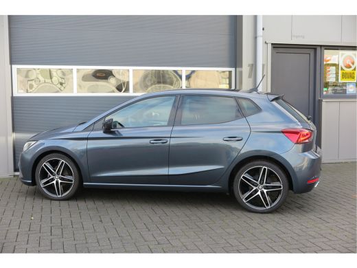 Seat Ibiza 1.0 TSI 95PK FR Limited Edition, Virtual Cockpit , Beats audio , Led verlichting, Camera, Stoelve... ActivLease financial lease