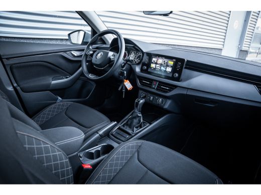 Skoda Kamiq 110PK DSG 1.0 TSI Ambition | Airco | Apple Carplay/Android Auto|telefoonintegratie premium | DAB ... ActivLease financial lease