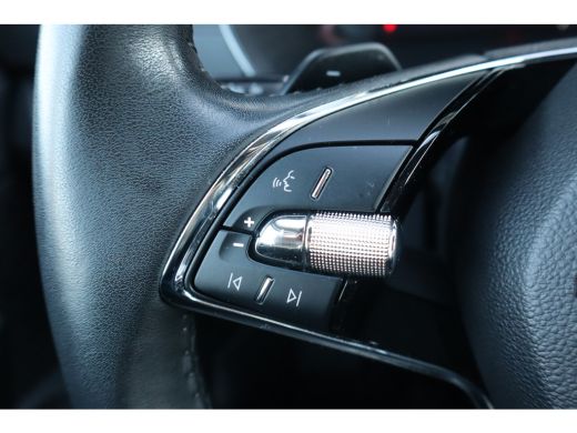 Skoda Octavia 110PK 1.0 e-TSI Business Edition | Cruise control | Keyless entry | Parkeersensor achter ActivLease financial lease