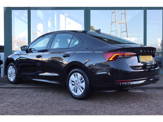 Skoda Octavia 110PK 1.0 e-TSI Business Edition | Cruise control | Keyless entry | Parkeersensor achter ActivLease financial lease