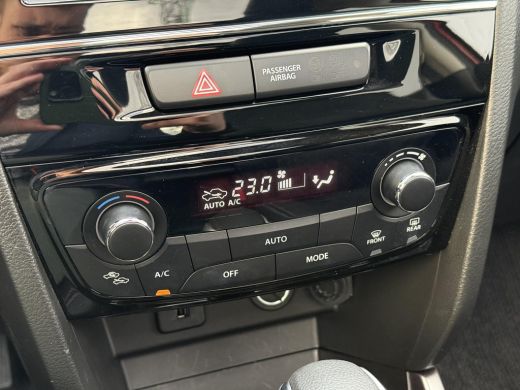 Suzuki Vitara 1.5 Hybrid Style **NAVIGATIE/ STOELVERWARMING/ DODEHOEK DETECTIE/ 36 MAANDEN GARANTIE** ActivLease financial lease