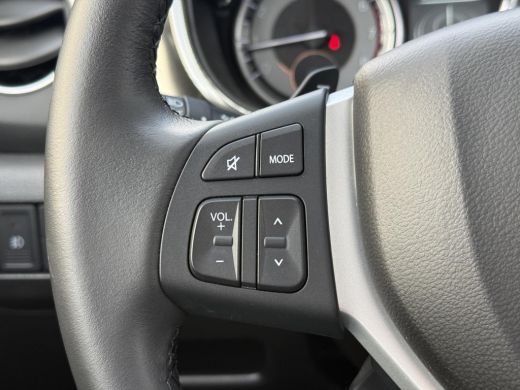 Suzuki Vitara 1.5 Hybrid Style **NAVIGATIE/ STOELVERWARMING/ DODEHOEK DETECTIE/ 36 MAANDEN GARANTIE** ActivLease financial lease