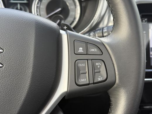 Suzuki Vitara 1.5 Hybrid Style **NAVIGATIE/ STOELVERWARMING/ DODEHOEK DETECTIE/ 36 MAANDEN GARANTIE** ActivLease financial lease