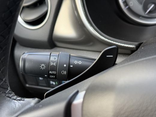 Suzuki Vitara 1.5 Hybrid Style **NAVIGATIE/ STOELVERWARMING/ DODEHOEK DETECTIE/ 36 MAANDEN GARANTIE** ActivLease financial lease