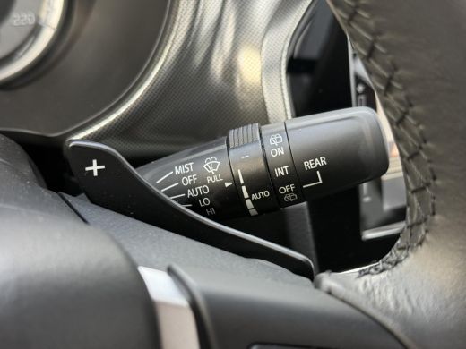 Suzuki Vitara 1.5 Hybrid Style **NAVIGATIE/ STOELVERWARMING/ DODEHOEK DETECTIE/ 36 MAANDEN GARANTIE** ActivLease financial lease