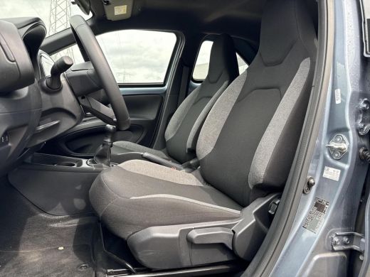 Toyota Aygo 1.0 VVT-i MT Play **ADAPTIEF CRUISE CONTROL/ AIRCO/ APPLE CARPLAY/ GARANTIE** ActivLease financial lease