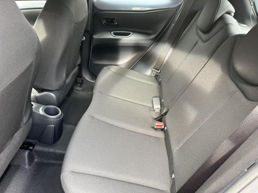 Toyota Aygo 1.0 VVT-i MT Play | Celestite Grey metallic| Nieuw uit voorraad | ActivLease financial lease