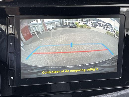 Toyota Aygo 1.0 VVT-i MT Play | Pure white | Nieuw uit voorraad leverbaar | ActivLease financial lease