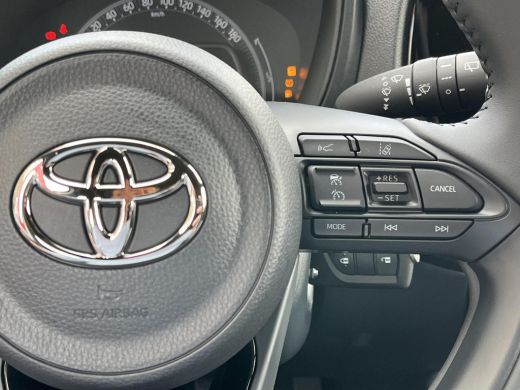 Toyota Aygo 1.0 VVT-i MT Play | Pure white | Nieuw uit voorraad leverbaar | ActivLease financial lease