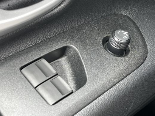 Toyota Aygo 1.0 VVT-i MT Play | Pure white | Nieuw uit voorraad leverbaar | ActivLease financial lease