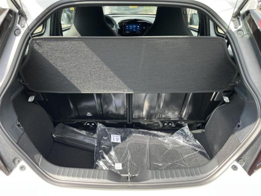 Toyota Aygo 1.0 VVT-i MT Play | Pure white | Nieuw uit voorraad leverbaar | ActivLease financial lease