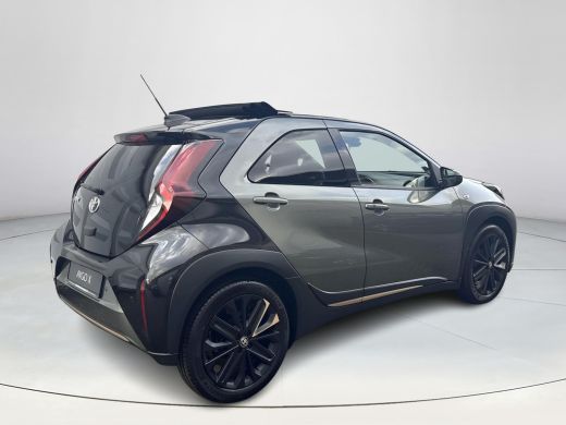 Toyota Aygo 1.0 VVT-i MT Premium Cabriodak | 06-10141018 Voor meer informatie ActivLease financial lease