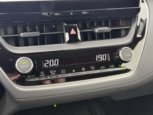 Toyota Corolla Cross Hybrid 140 Active **SAFETY PACK/ MODELJAAR 2025/ NIEUWE AUTO/ DIRECT LEVERBAAR** ActivLease financial lease