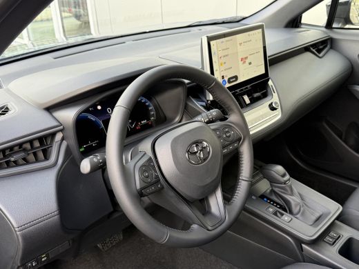 Toyota Corolla Cross Hybrid 140 Active **SAFETY PACK/ MODELJAAR 2025/ NIEUWE AUTO/ DIRECT LEVERBAAR** ActivLease financial lease