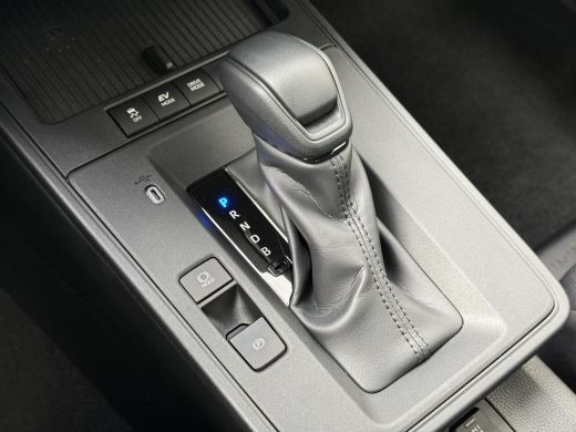 Toyota Corolla Cross Hybrid 140 Active **SAFETY PACK/ MODELJAAR 2025/ NIEUWE AUTO/ DIRECT LEVERBAAR** ActivLease financial lease