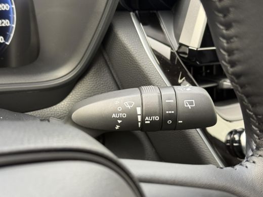 Toyota Corolla Cross Hybrid 140 Active **SAFETY PACK/ MODELJAAR 2025/ NIEUWE AUTO/ DIRECT LEVERBAAR** ActivLease financial lease
