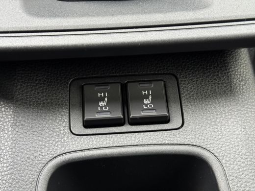 Toyota Corolla Cross Hybrid 140 Active **SAFETY PACK/ MODELJAAR 2025/ NIEUWE AUTO/ DIRECT LEVERBAAR** ActivLease financial lease