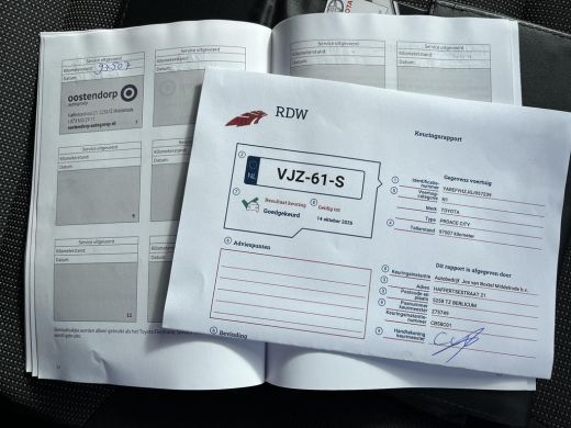 Toyota ProAce 1.5 D-4D Cool Comfort | Trekhaak | Airco | Achterdeuren met ramen | 3 Zitplaatsen | ActivLease financial lease