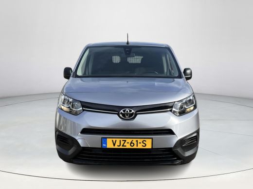 Toyota ProAce 1.5 D-4D Cool Comfort | Trekhaak | Airco | Achterdeuren met ramen | 3 Zitplaatsen | ActivLease financial lease