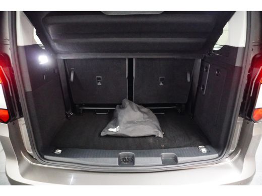 Volkswagen Caddy Life Maxi eHybrid 7 Persoons | Camera achter | PDC V+A | Stoelverwarming | Apple Carplay | ActivLease financial lease