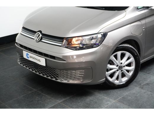 Volkswagen Caddy Life Maxi eHybrid 7 Persoons | Camera achter | PDC V+A | Stoelverwarming | Apple Carplay | ActivLease financial lease