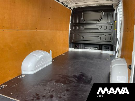 Volkswagen Crafter 2.0 TDI 140PK L3H2 Automaat Comfortline Carplay Camera Cruise control Camera ActivLease financial lease