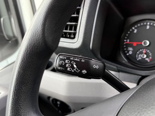 Volkswagen Crafter 35 2.0 TDI HIGHLINE+ / L3H3 / 750 KG DHOLLANDIA HYDR. LAADKLEP / AIRCO / CRUISE / NAVI / CAMERA /... ActivLease financial lease