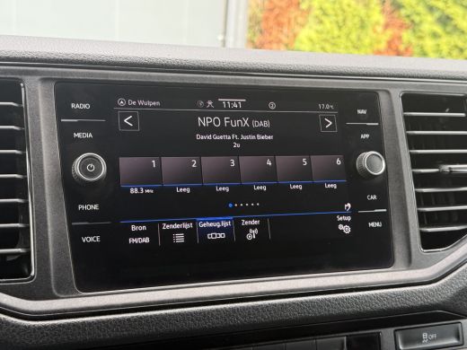 Volkswagen Crafter 35 2.0 TDI HIGHLINE+ / L3H3 / 750 KG DHOLLANDIA HYDR. LAADKLEP / AIRCO / CRUISE / NAVI / CAMERA /... ActivLease financial lease