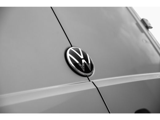 Volkswagen Crafter 35 2.0 TDI L3H3 Exclusive | 177 pk Automaat | Digitaal Display | BPM Vrij | Exclusive | Led | Cam... ActivLease financial lease