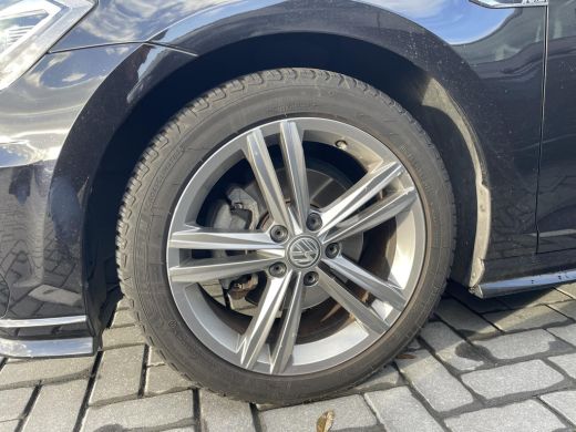 Volkswagen Golf 1.5 TSi 150 Pk Automaat Highline Business R-Line | Dynaudio | Volledig Leder | Camera | CarPlay |... ActivLease financial lease