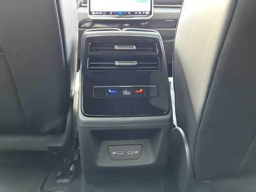 Volkswagen ID.7 Pro Limited Edition 77 kWh | Uit voorraad leverbaar | Adaptive Cruise control  met stop&go en stu... ActivLease financial lease