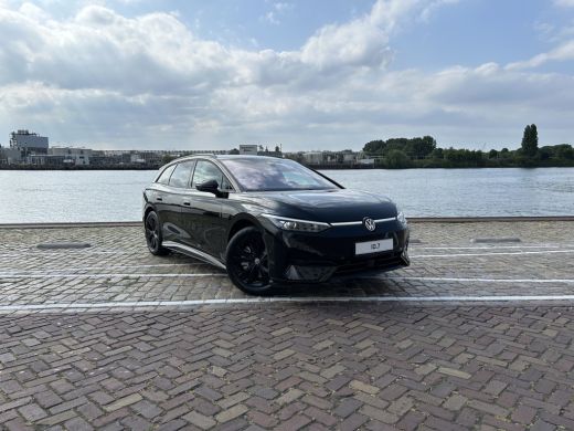 Volkswagen ID.7 Pro Limited Edition 77 kWh | Uit voorraad leverbaar | Adaptive Cruise control  met stop&go en stu... ActivLease financial lease