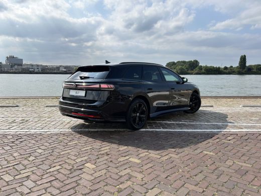 Volkswagen ID.7 Pro Limited Edition 77 kWh | Uit voorraad leverbaar | Adaptive Cruise control  met stop&go en stu... ActivLease financial lease
